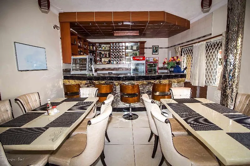 Innophine Hotel 790 Entebbe
