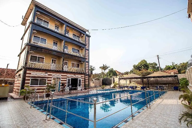 Innophine Hotel 790 Entebbe 3*,
