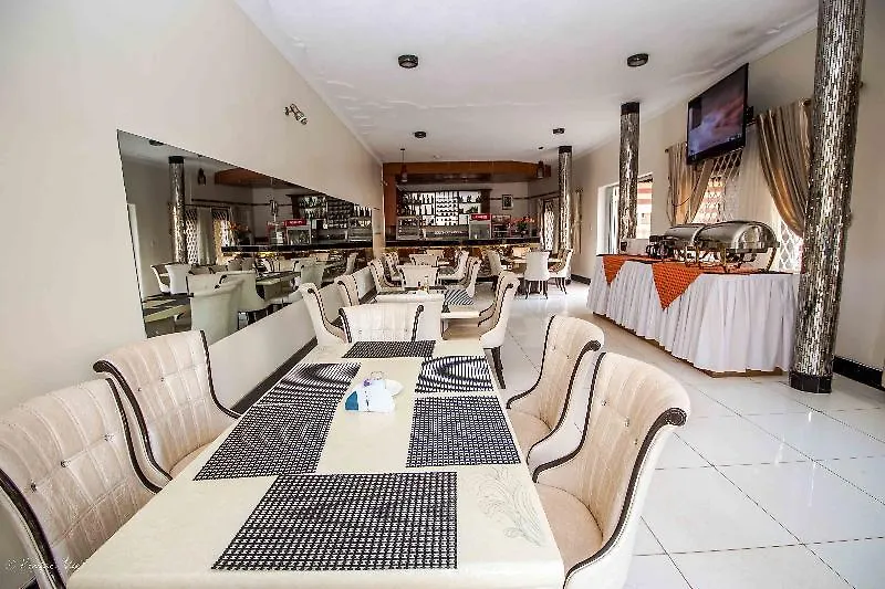 Innophine Hotel 790 Entebbe